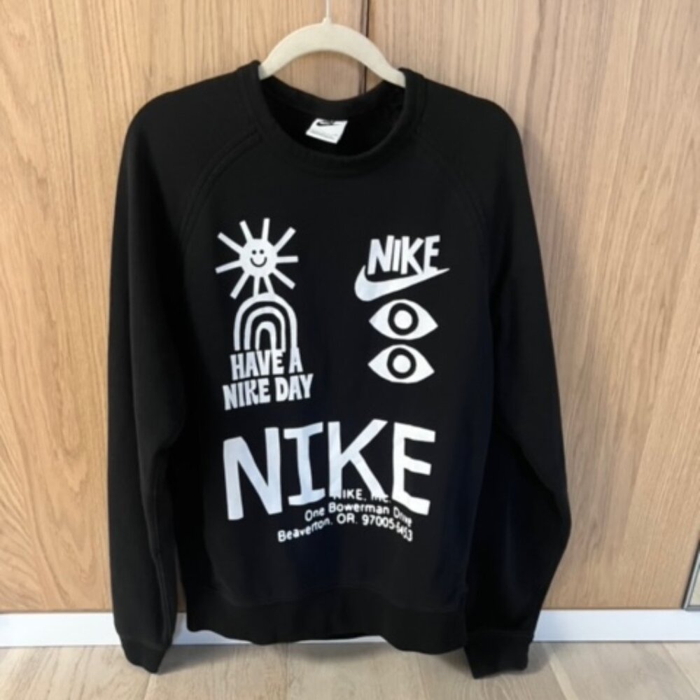 Mens Black Nike Crewneck - Size Small